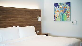 Holiday Inn Express & Suites Ensenada Centro by IHG