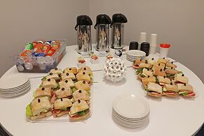 Holiday Inn Express And Suites Ensenada Centro by IHG