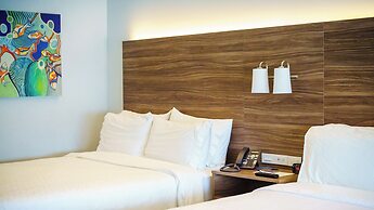 Holiday Inn Express & Suites Ensenada Centro by IHG