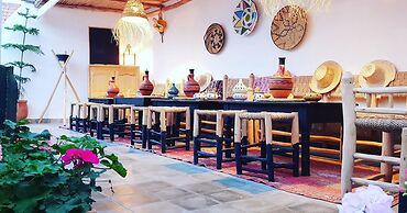 Art riad au bord de la mer