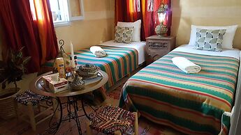 Art riad au bord de la mer