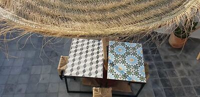 Art riad au bord de la mer