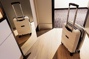 Brady Hotels Jones Lane