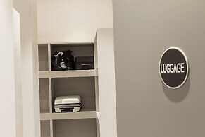 Brady Hotels Jones Lane