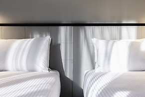 Brady Hotels Jones Lane