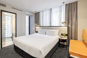 Brady Hotels Jones Lane