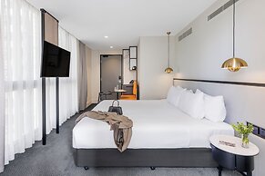 Brady Hotels Jones Lane