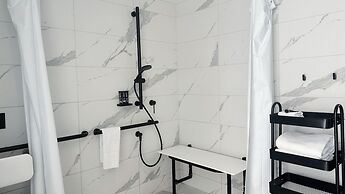 Brady Hotels Jones Lane