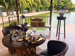 María & Bernardo Casa - Viñedo