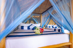 Blue Waters Arugambay