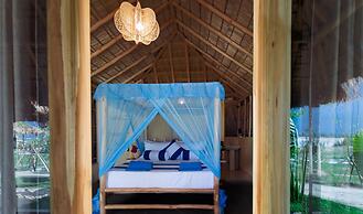 Blue Waters Arugambay