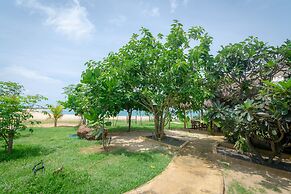 Blue Waters Arugambay