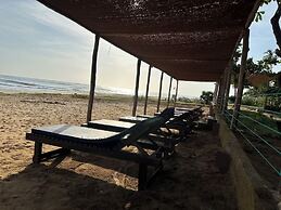 Blue Waters Arugambay