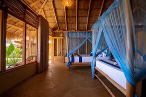 Blue Waters Arugambay