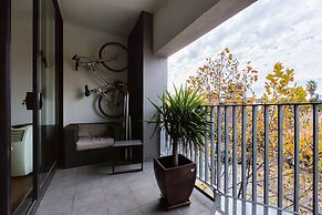 Cleo, 1BDR St Kilda Apartment