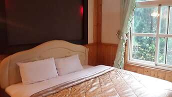 Sea of Clouds Vacation Villa