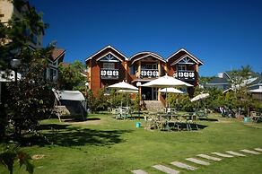 Sea of Clouds Vacation Villa