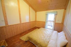 Sea of Clouds Vacation Villa