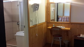 Sea of Clouds Vacation Villa