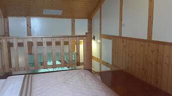 Sea of Clouds Vacation Villa