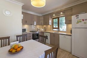 Villa Kirmizi Lale By Lycia Collections