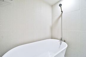 Calm Rest Hotel Busan Sasang