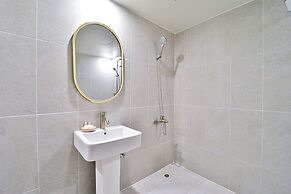 Calm Rest Hotel Busan Sasang