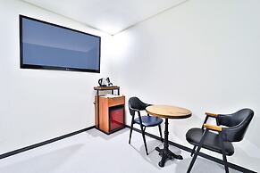 Calm Rest Hotel Busan Sasang