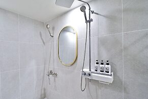 Calm Rest Hotel Busan Sasang