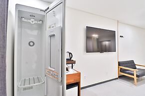 Calm Rest Hotel Busan Sasang