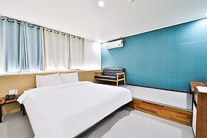 Calm Rest Hotel Busan Sasang