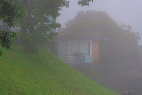 Haze and Kites Resort Munnar