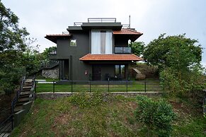 Haze and Kites Resort Munnar