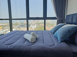 Suphatra Pattaya Posh