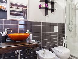 Santa Croce Apartment