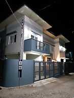 Restful 3BR Hillside Duplex