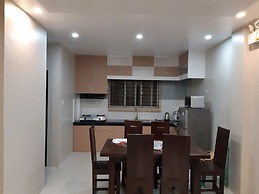 Restful 3BR Hillside Duplex