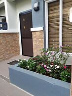 Restful 3BR Hillside Duplex