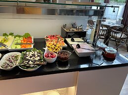 Willa 4 Pory Roku Uznam