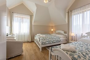 Willa 4 Pory Roku Uznam