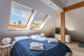 Willa 4 Pory Roku Uznam