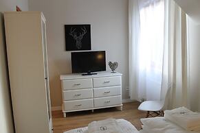 Willa 4 Pory Roku Uznam