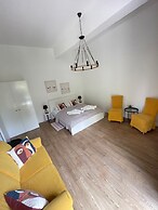 Willa 4 Pory Roku Uznam