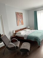 Willa 4 Pory Roku Uznam