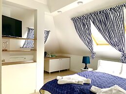 Willa 4 Pory Roku Uznam