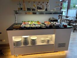 Willa 4 Pory Roku Uznam