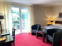 Willa 4 Pory Roku Uznam