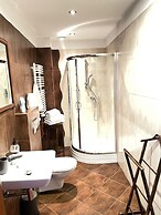 Willa 4 Pory Roku Uznam