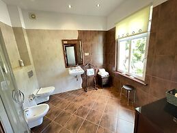 Willa 4 Pory Roku Uznam