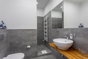 Willa 4 Pory Roku Uznam